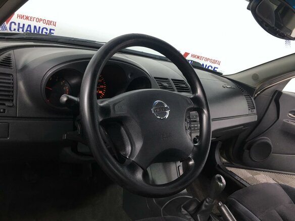 2002 Nissan Altima III (L31), коричневый - вид 4