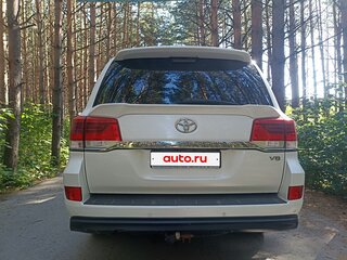 2018 Toyota Land Cruiser 200 Series Рестайлинг 2, белый, 5500000 рублей, вид 5
