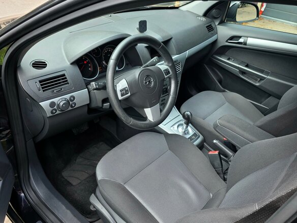 2011 Opel Astra H Рестайлинг, чёрный - вид 7