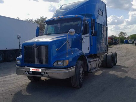 2002 International 9000 Series, синий, 1300000 рублей, вид 2