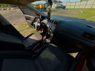 2013 Volkswagen Polo V, красный, 750000 рублей, вид 4