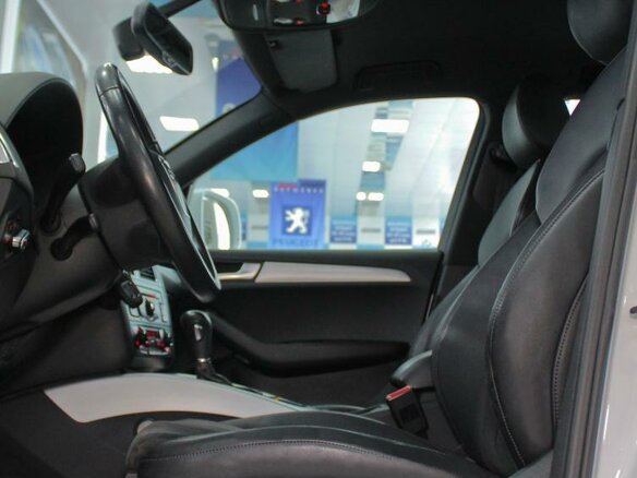 2010 Audi Q5 I (8R), белый - вид 9
