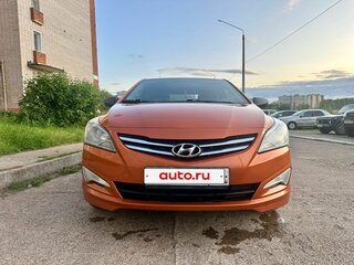 2015 Hyundai Solaris I Рестайлинг, оранжевый, 890000 рублей, вид 4