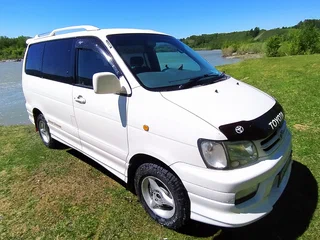 2000 Toyota Town Ace Noah III, белый, 250000 рублей, вид 5