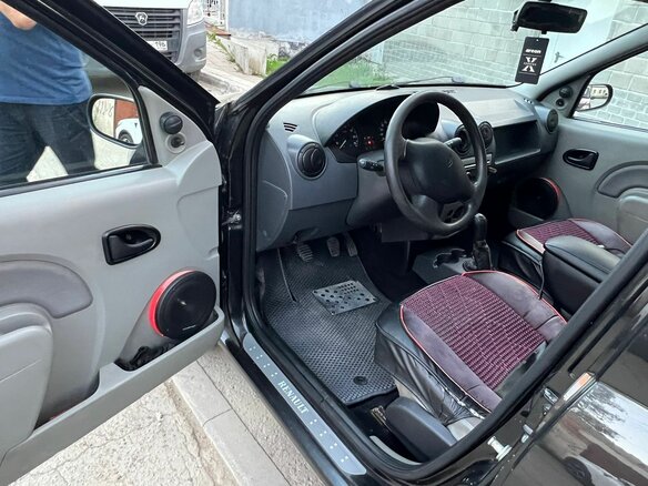 2009 Renault Logan I, чёрный, 390000 рублей - вид 4