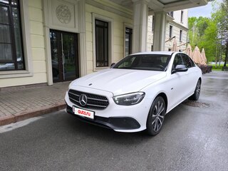 2020 Mercedes-Benz E-Класс 300 e V (W213, S213, C238), белый, 4900000 рублей, вид 2