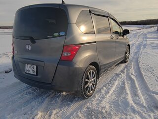 2011 Honda Freed I, серый, 870000 рублей, вид 2