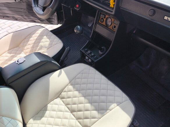 2010 Lada (ВАЗ) 2107, чёрный, 450000 рублей - вид 5