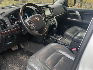 2008 Toyota Land Cruiser 200 Series, серебристый, 2600000 рублей, вид 5