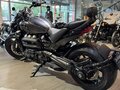 2024 Triumph Rocket 3, чёрный, 3600000 рублей - вид 3