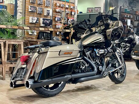 2012 Harley-Davidson CVO Road Glide, чёрный, 1500000 рублей, вид 5