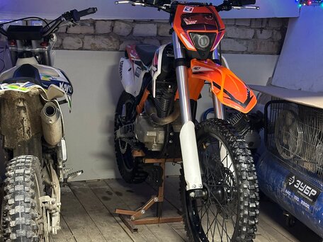 2024 Kews K10 CB300F, оранжевый, 154000 рублей, вид 2