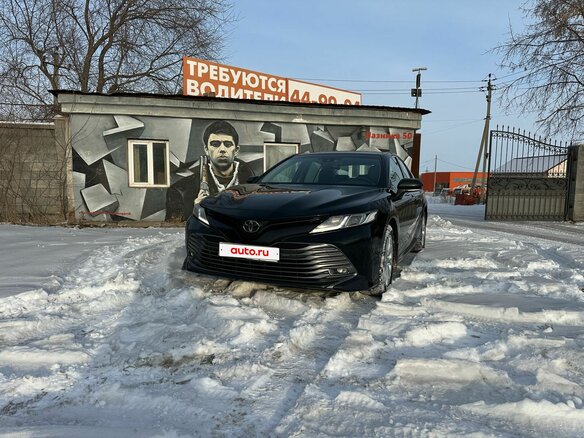 2019 Toyota Camry VIII (XV70), чёрный, 3150000 рублей - вид 3