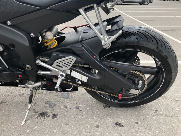 2008 Yamaha YZF-R6, чёрный, 850000 рублей - вид 4