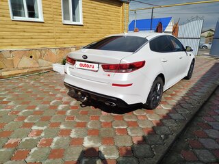 2019 Kia Optima IV Рестайлинг, белый, 1800000 рублей, вид 4