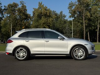 2011 Porsche Cayenne S Hybrid II (958), серый, 2990000 рублей, вид 4