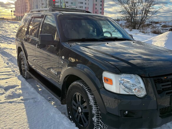 2007 Ford Explorer IV, серый, 1250000 рублей - вид 1