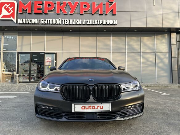 2016 BMW 7 серии 750i xDrive VI (G11/G12), коричневый, 5200000 рублей - вид 2