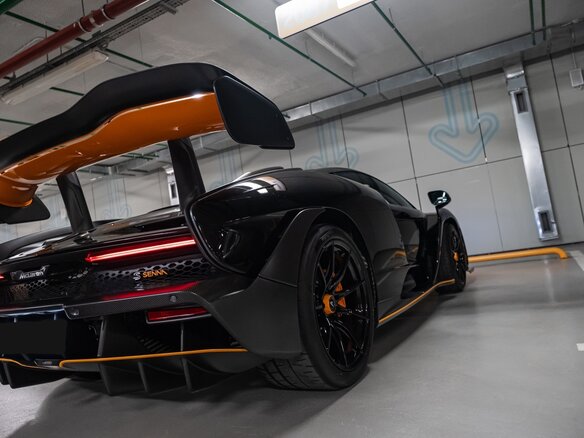 2019 McLaren Senna, оранжевый, 130000000 рублей - вид 7