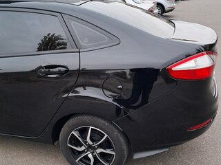 2015 Ford Fiesta Mk6 Рестайлинг, чёрный, 800000 рублей, вид 4