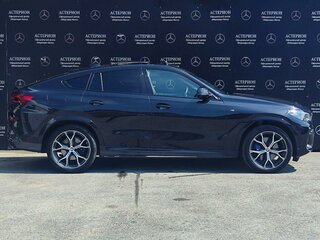 2022 BMW X6 40i III (G06), чёрный, 8250000 рублей, вид 4