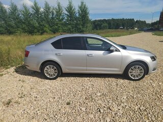 2017 Skoda Octavia III (A7) Рестайлинг, серебристый, 1150000 рублей, вид 4