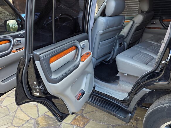 2006 Lexus LX 470 II Рестайлинг, чёрный, 3500000 рублей - вид 6