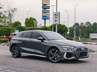 2023 Audi A3 Sportback 35 TFSI IV (8Y), серый, 1820000 рублей, вид 2