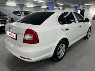 2011 Skoda Octavia II (A5) Рестайлинг, белый, 729000 рублей, вид 5