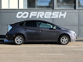 2011 Toyota Prius III Рестайлинг (XW30), серый, 899000 рублей, вид 5