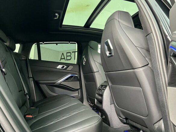 2026 BMW X6 40d III (G06) Рестайлинг, чёрный - вид 10