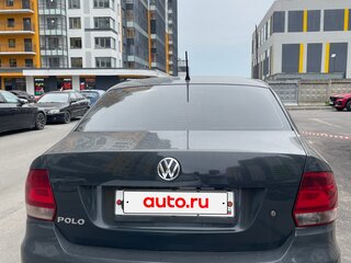 2015 Volkswagen Polo V, серый, 530000 рублей, вид 2