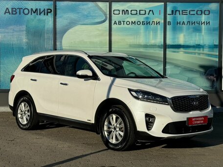 2018 Kia Sorento III Prime Рестайлинг, белый, 2100000 рублей, вид 3