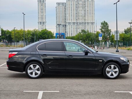2007 BMW 5 серии 525xi V (E60/E61), чёрный, 1047000 рублей, вид 5