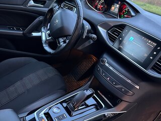 2020 Peugeot 308 II Рестайлинг, серый, 1370000 рублей, вид 5