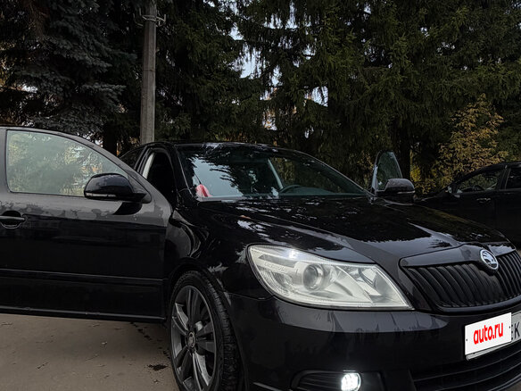 2013 Skoda Octavia II (A5) Рестайлинг, чёрный, 749000 рублей