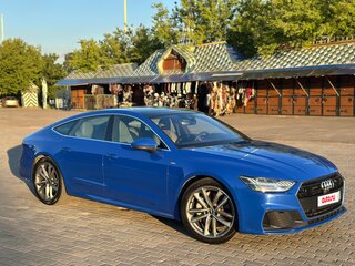 2020 Audi A7 55 TFSI II (4K), синий, 5990000 рублей, вид 3