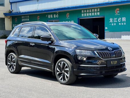 2023 Skoda Karoq DSG7 I, чёрный, 2050000 рублей, вид 1