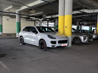 2017 Porsche Cayenne Diesel II Рестайлинг (958), серый, 4900000 рублей, вид 4