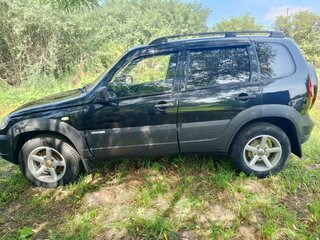 2014 Chevrolet Niva I Рестайлинг, чёрный, 699999 рублей, вид 3