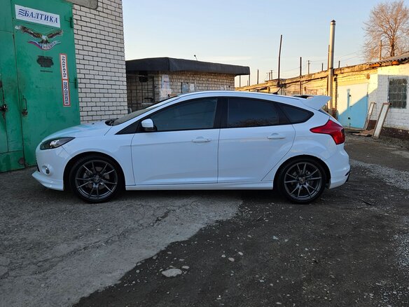 2012 Ford Focus III, белый, 999999 рублей - вид 16