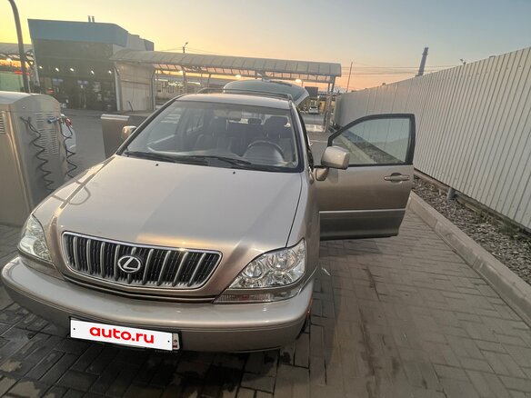 2000 Lexus RX 300 I, бежевый, 610000 рублей