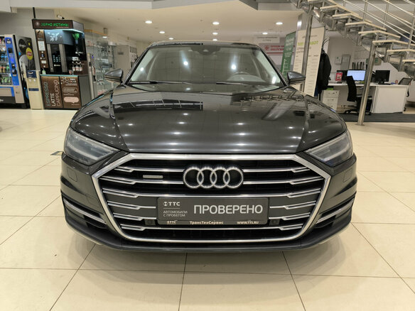 2018 Audi A8 55 TFSI IV (D5), чёрный, 3099000 рублей - вид 1