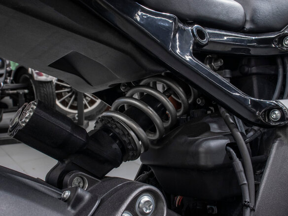 2021 Harley-Davidson LiveWire, белый, 1825454 рублей - вид 13