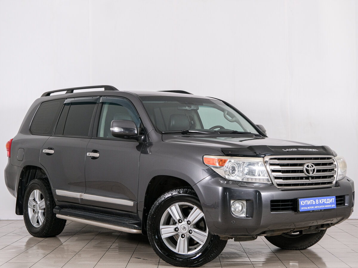 Открыть фотографии: Toyota Land Cruiser 200 Series Рестайлинг 1