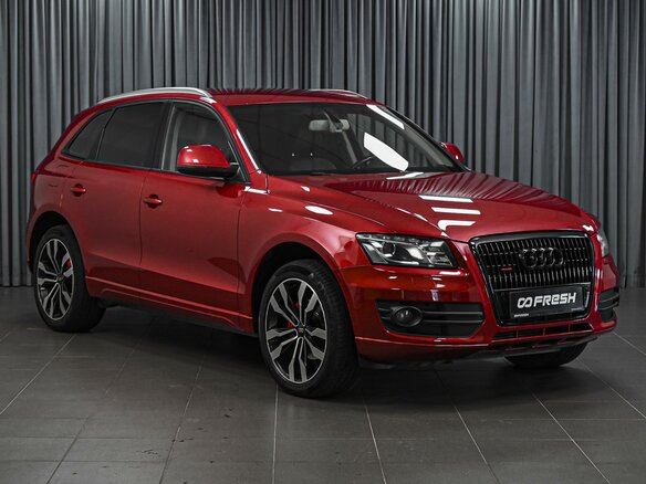 2010 Audi Q5 I (8R), красный