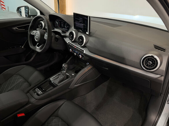 2026 Audi Q2 L 35 TFSI I Рестайлинг, серый, 3550000 рублей - вид 16