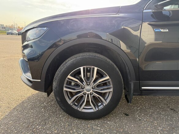 2023 Geely Atlas Pro, чёрный, 1565000 рублей - вид 2