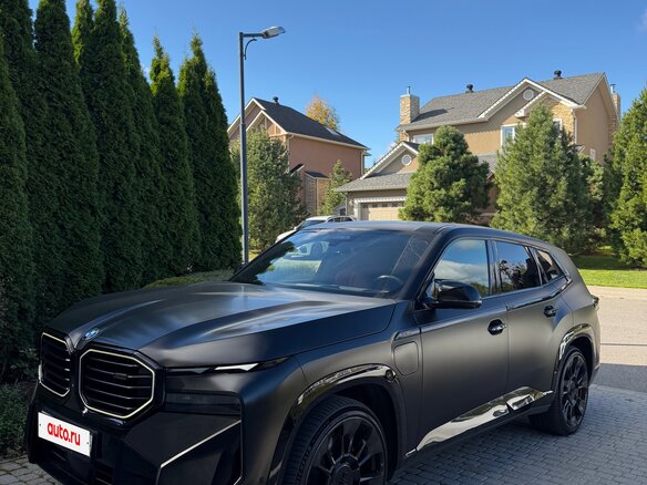 2023 BMW XM, чёрный, 13500000 рублей