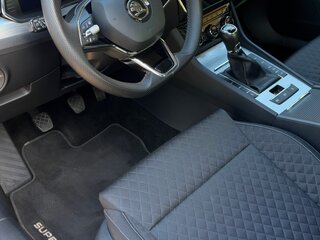 2022 Skoda Superb III Рестайлинг, чёрный, 2450000 рублей, вид 5